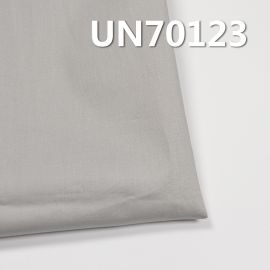 98%Cotton 2%Spandex High-density Poplin 119g/m2 50/52" UN70123